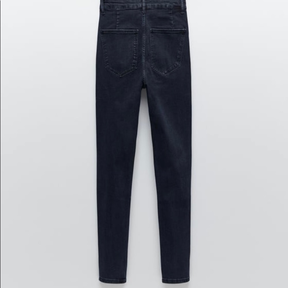Zara super elastic begging